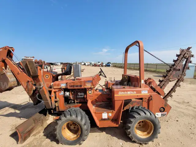1988 Ditchwitch Backhoe