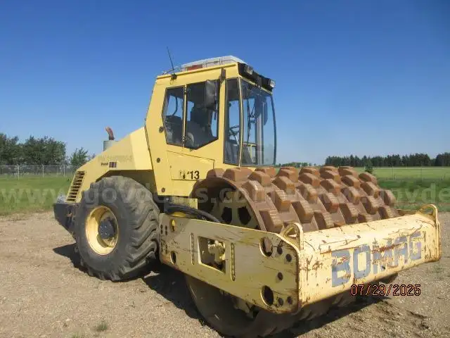 2005 Bomag Packer - 5.9 Cummins Diesel Engine
