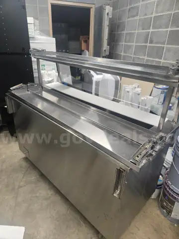 Non-Electric Deli Style Serving Station