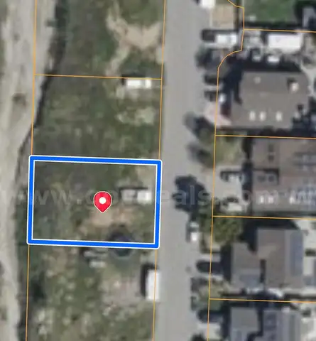 Flat, Vacant Lot with Easy Access in Val Verde, Los Angeles County, California