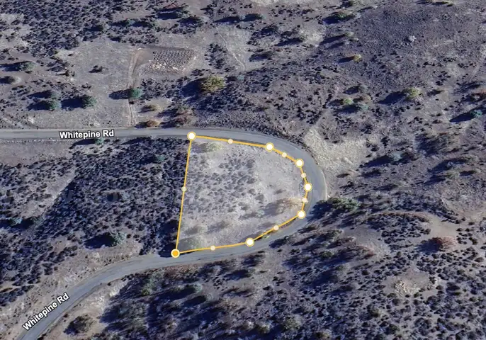 1.05 Acres with Easy Paved Road Access, Siskiyou County