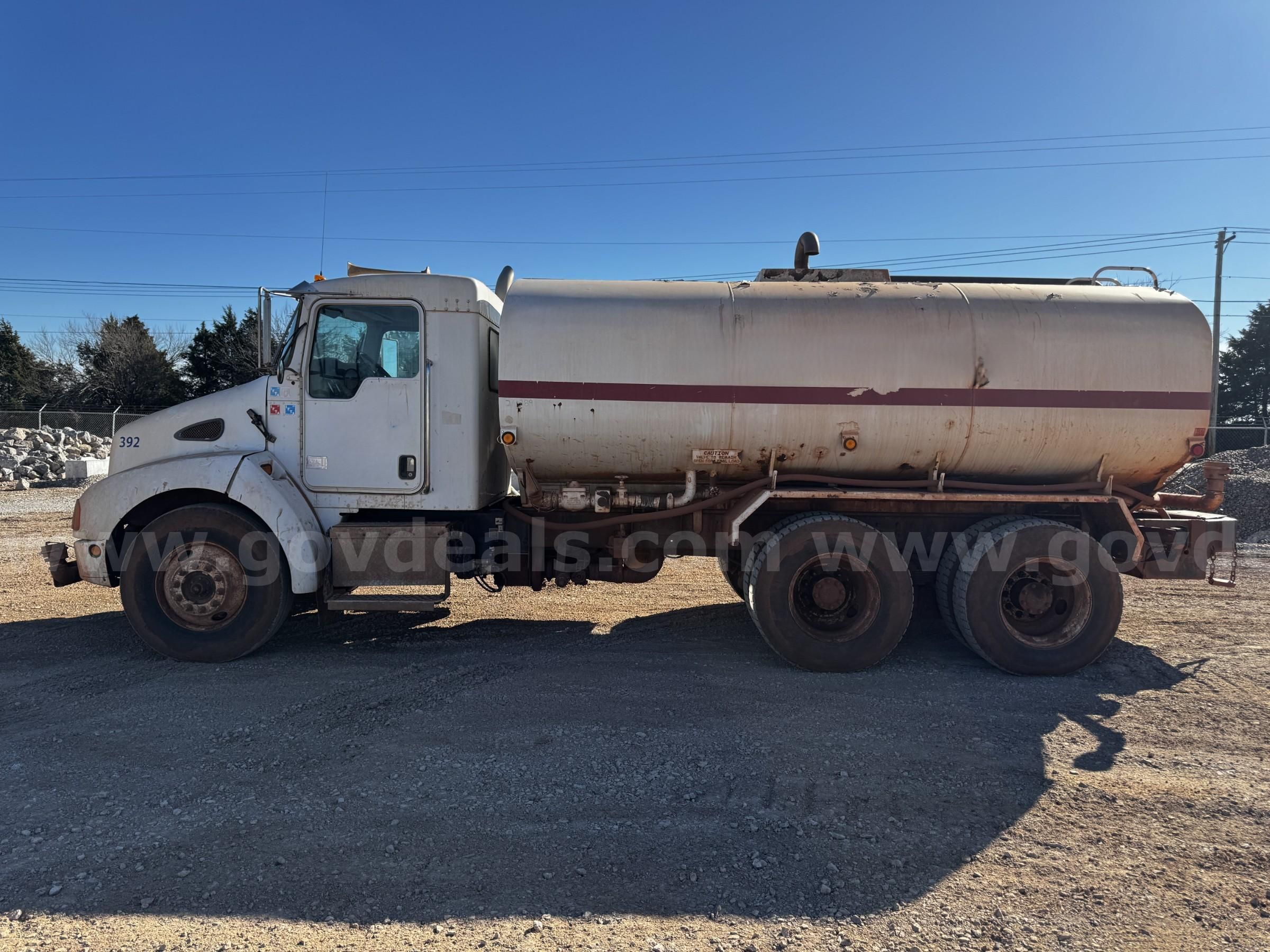 Photo of a 2006 Kenworth T300