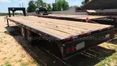 2008 Progressive 30FT T/A Gooseneck Trailer