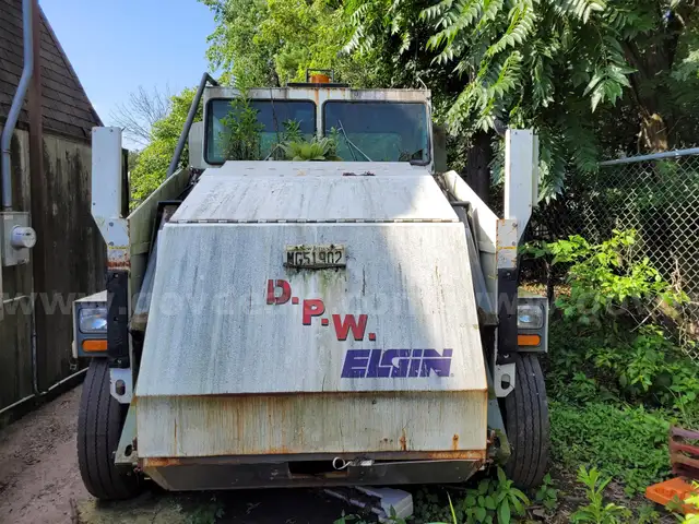 Elgin Street Sweeper
