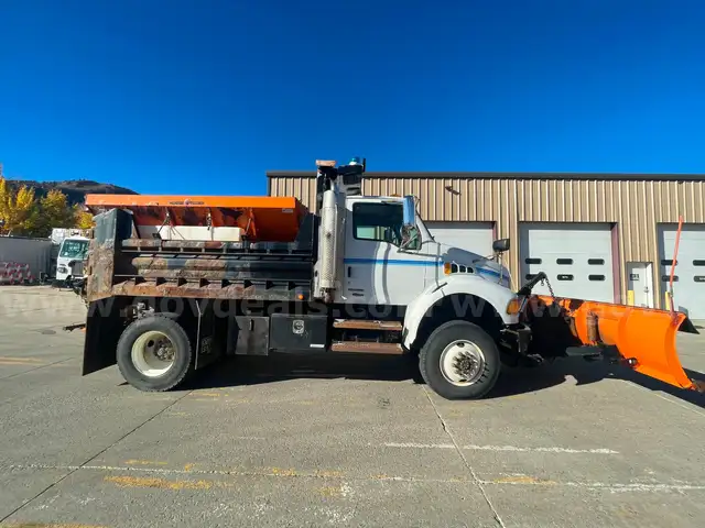 Sterling Acterra 5 yard w Plow Slide Monroe Sander