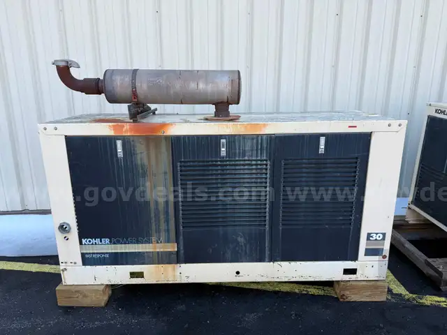 Kohler 30 kW Standby Diesel Generator LP Gas 120/240V single phase 125 amps