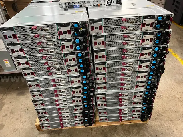 Lot of 72x HPE 3PAR StoreServ 20000 Disk Arrays JBOD E7Y15-62002 and G3J45-62001