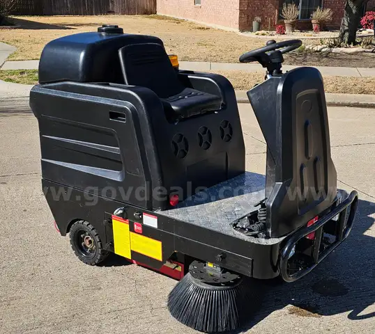 2026 VIP EV X2 Ride On Sweeper