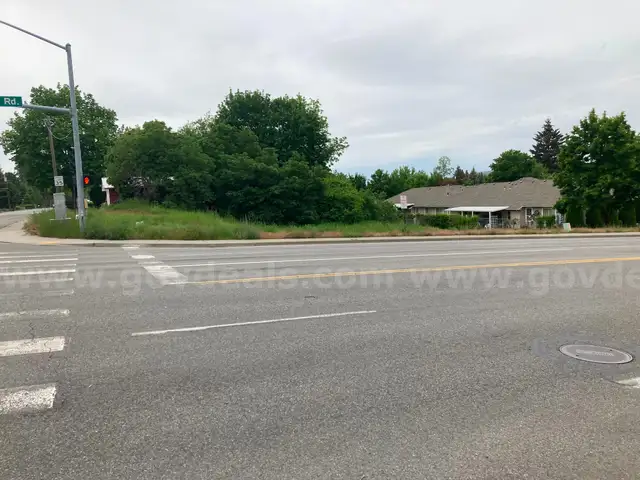 .29 Acre Lot off 8th and University