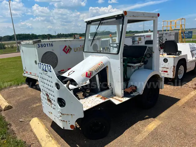 1999 TUG MA50-13 Baggage Tractor