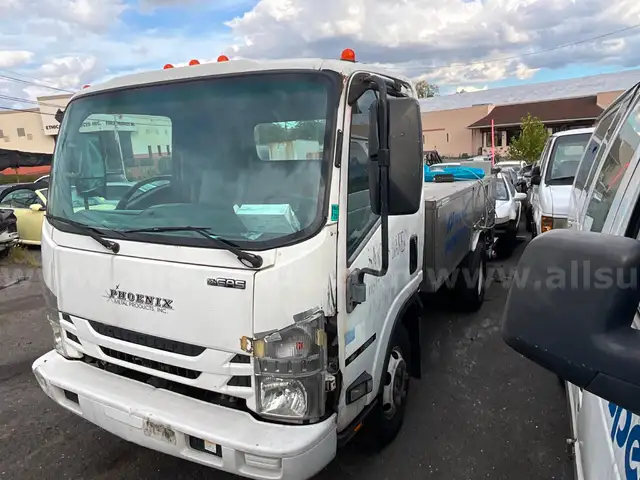 2018 Isuzu NPR -