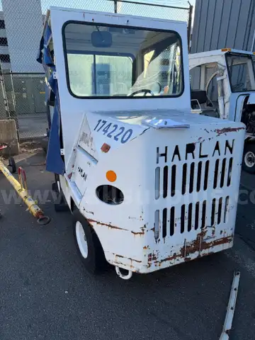 2001 HARLAN HTA BAGGAGE TRACTOR