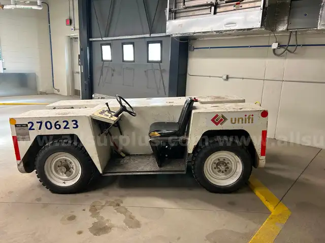 1994 EAGLE TT-8 AIRCRAFT TOW TRACTOR