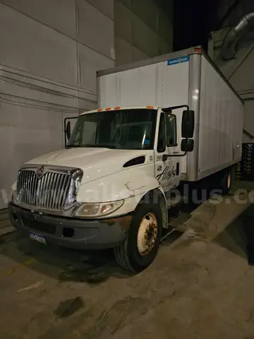 2002 International 4300 -