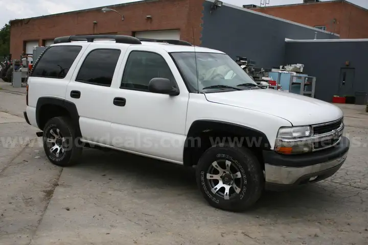 2006 Chevrolet Tahoe SPORT UTILITY 4-WD, 5.3L V8 OHV 16V FFV.
