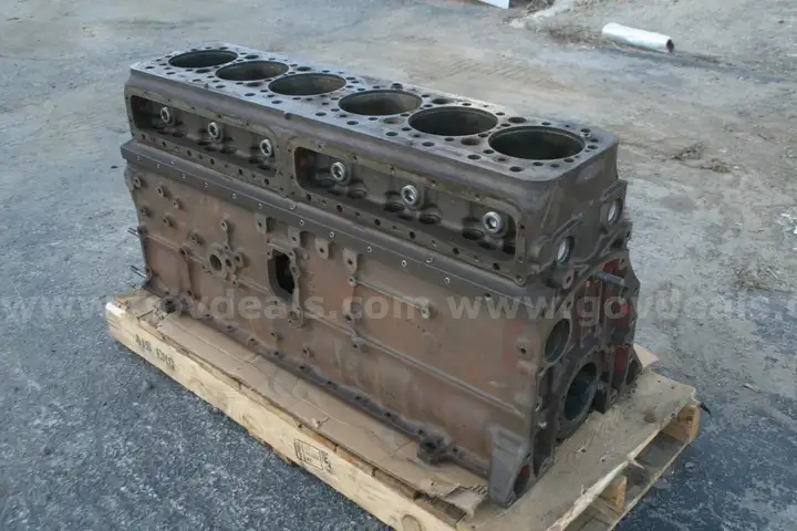 Isuzu E120 Engine Block