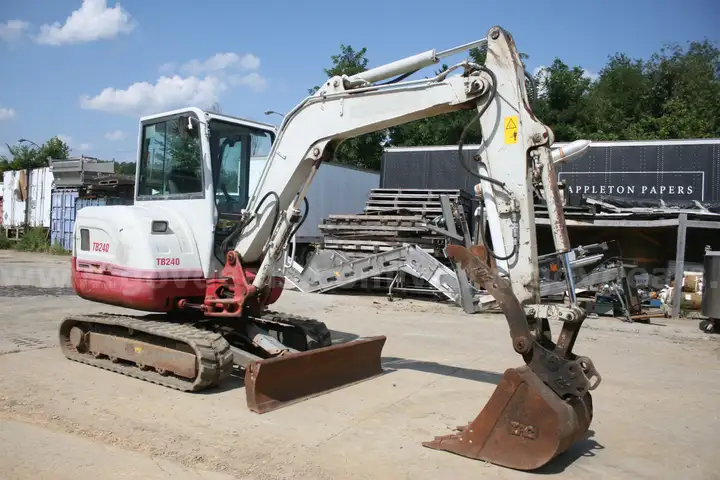 2017 Takeuchi TB240 Hydraulic Excavator
