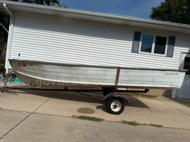 1969 14.5&#x27; StarCraft V Bottom Fishing Boat