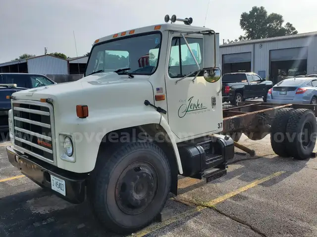 1988 International 4900 4x2