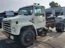 1988 International 4900 4x2