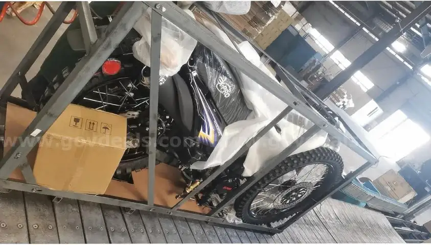 FREE SHIPPING - NEW 2025 - Full-Size 250cc Dirt Bike 60+ MPH