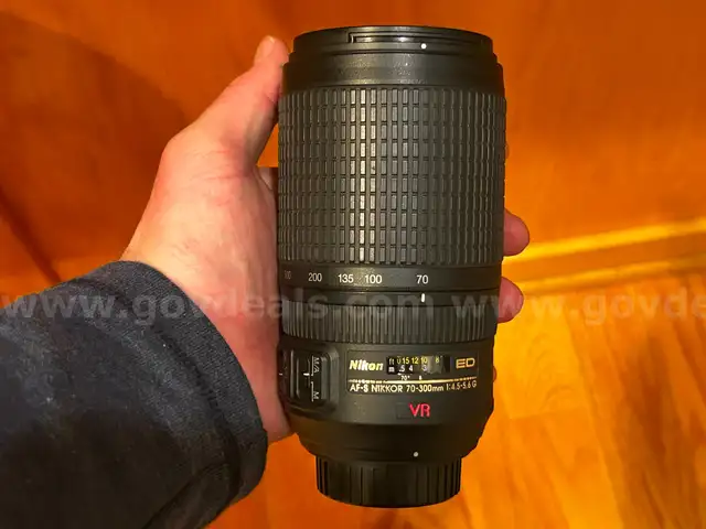 FREE SHIPPING - Nikon AF-P Nikkor 70-300mm f/4.5-6.3G DX ED Lens