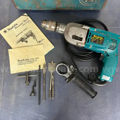 Makita Hammer Drill HP2050 - WORKS AS IT SHOULD NO KNOWN ISSUES