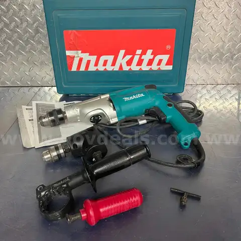 Makita Hammer Drill HP2050 with AccessoriesWORKS AS IT SHOULD NO KNOWN ISSUES