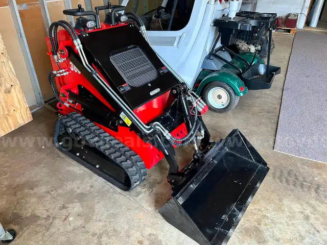 FREE SHIPPING IN USA NEW 2025 Mini Skid Steer Loader &#x2013; Tracked, 13.5HP EPA Gas Engine &#x2013; BRAND NEW