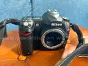 FREE SHIPPING IN USA - Nikon D D80 Digital SLR Camera