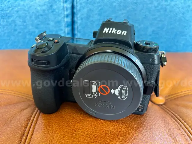FREE SHIPPING - Nikon Z6 Body