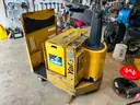 Yale Electric Industrial Truck Electric Tugger Trailer Mover