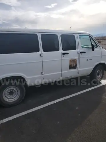 1997 Dodge Ram Wagon