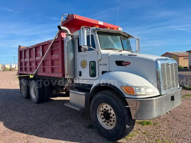 2006 Peterbilt 335