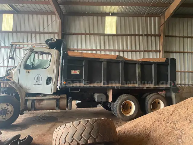 2020 Freightliner M2