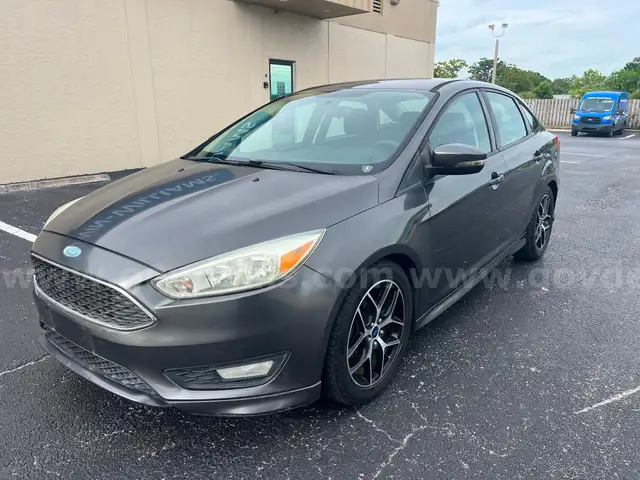 2015 Ford Focus Se (LOWEST MILES!!!)
