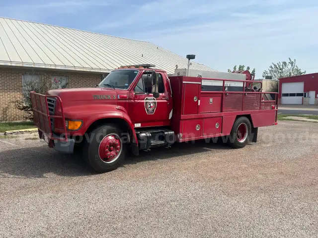 1997 Ford F800