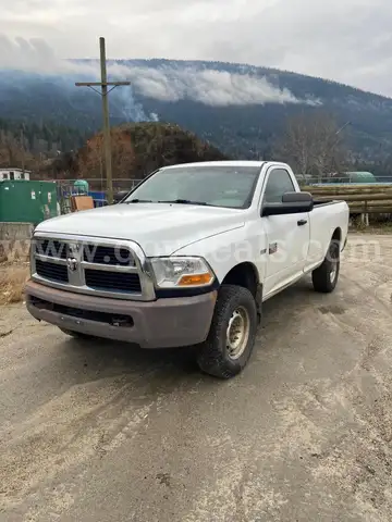 2011 Dodge Ram 2500 4WD  Regular Cab Pickup - V-8 5.7 L Engine