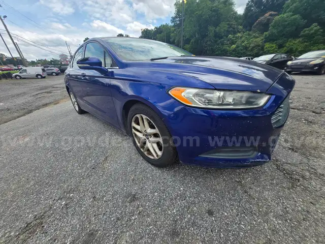 2013 Ford Fusion SE