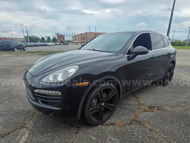 2013 Porsche Cayenne V6 Base