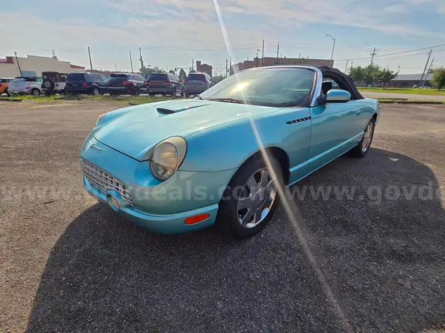 2002 Ford Thunderbird Deluxe
