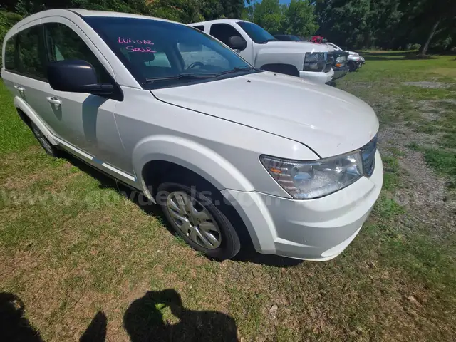 2014 Dodge Journey American Value Package / SE