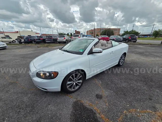 2010 Volvo C70 T5