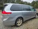 2012 Toyota Sienna LE FWD 8-Passenger I4