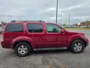2005 Nissan Pathfinder SE 2WD
