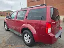 2005 Nissan Pathfinder SE 2WD