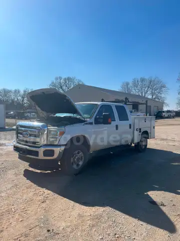 2011 Ford F-250 SD XL Crew Cab 4WD