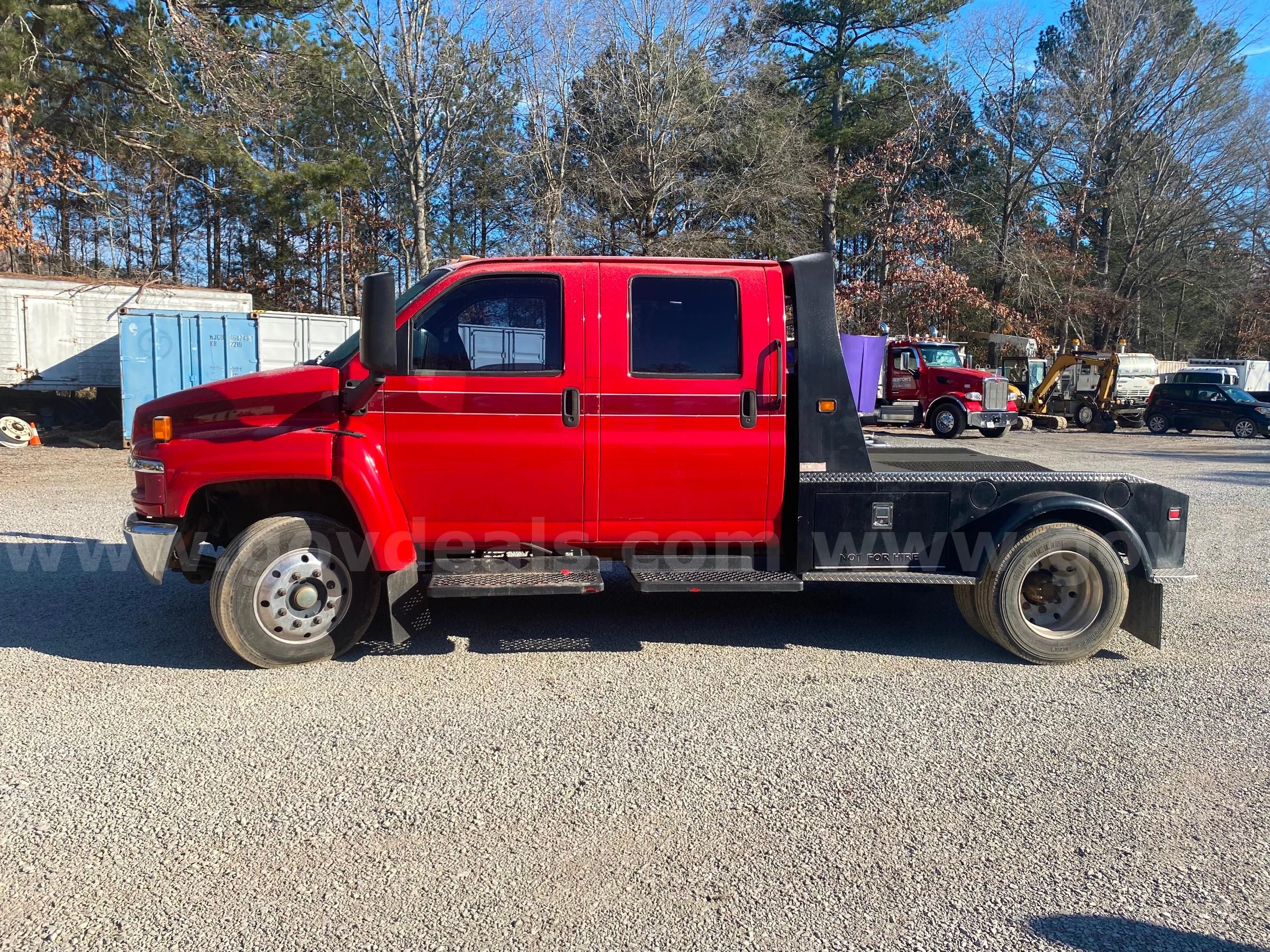 Photo of a 2004 GMC C4E042