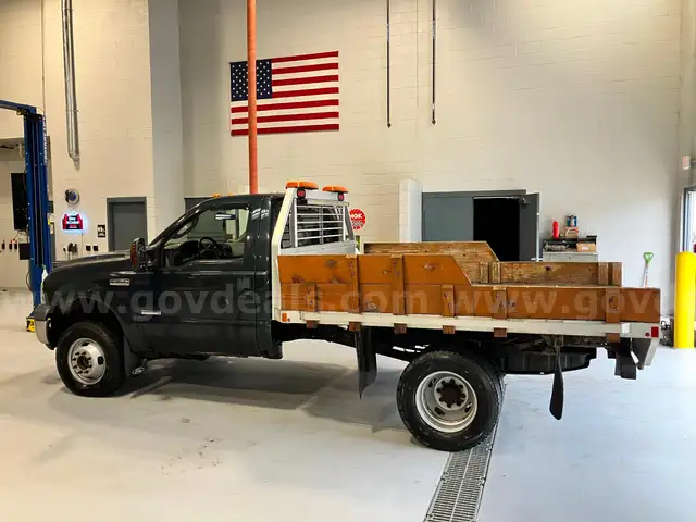 2006 Ford F-350 SD XLT 4WD DRW