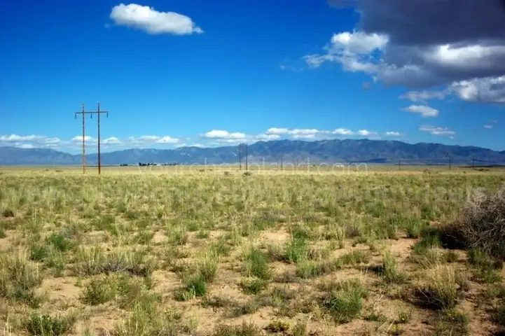 New Mexico 2.6 acres, Interstate 10/Old Hwy 66 Frontage, Power, Frontage on St